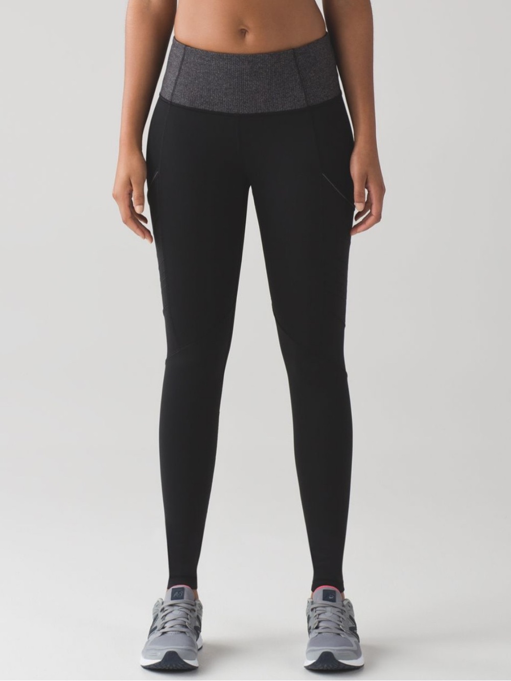 Lululemon Fresh Tracks Tight
Power Luxtreme Variegated Knit Heathered Black 4